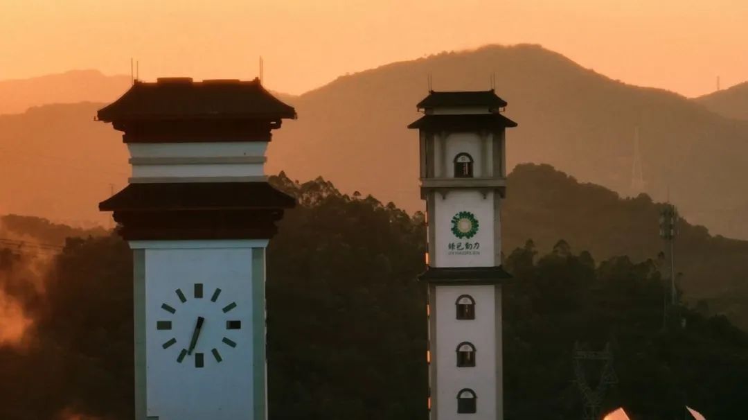 菠菜担保网品牌故事《菠菜担保网十二时间 · 只为优美生涯坚守》